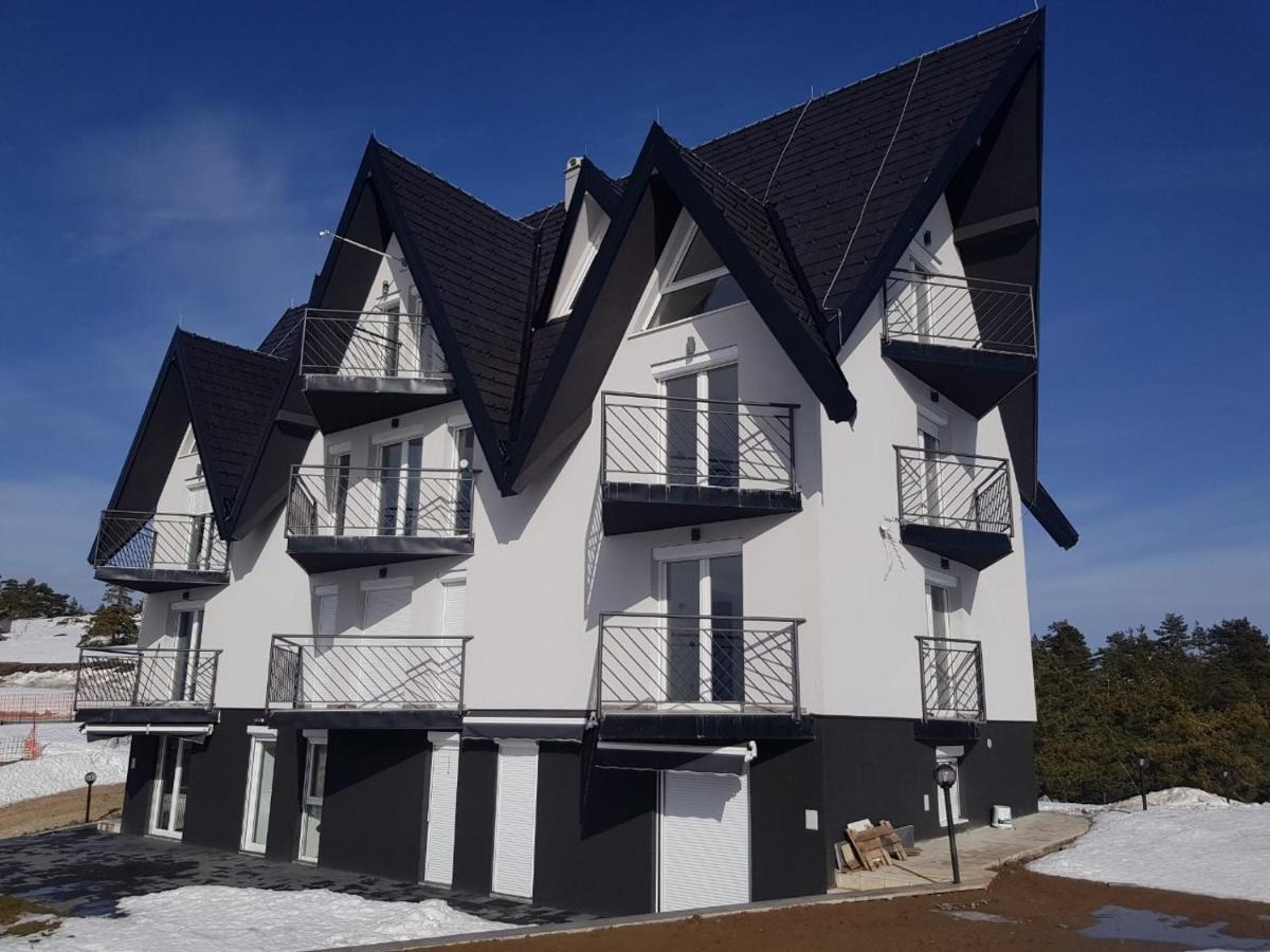 Divcibare Delux Apartman Екстериор снимка